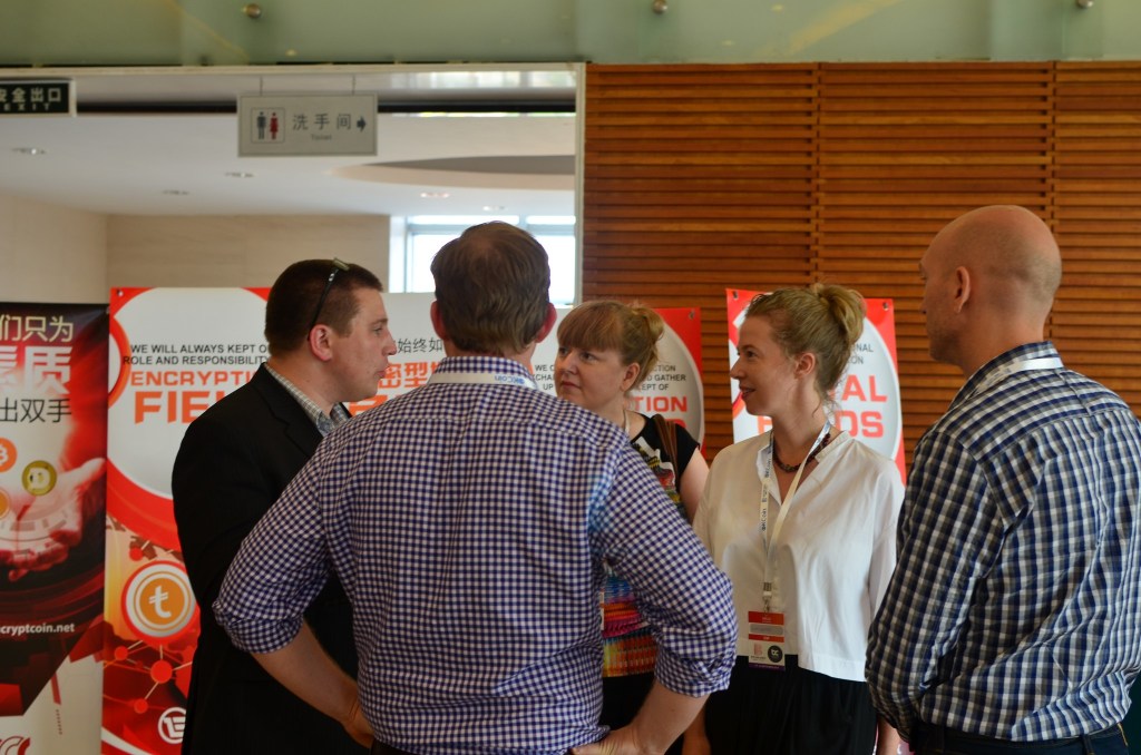 Vivianne Arnold and Elizabeth Franklin at Bitcoin conference